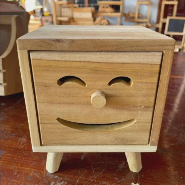 The Artisan Smiley Sentinel – Handcrafted Solid Teak Vertical Tissue Gallery