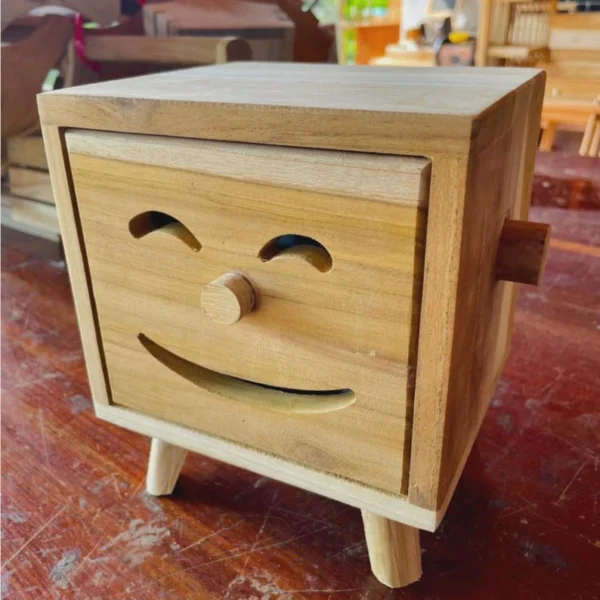 The Artisan Smiley Sentinel – Handcrafted Solid Teak Vertical Tissue Gallery